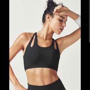 Fabletics Dakota Medium Support sports bra